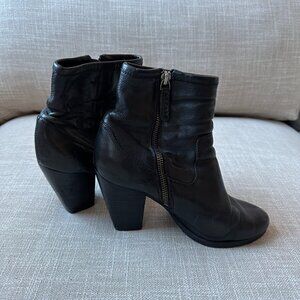 Frye Patty Artisan Zip Bootie—Size 7M—Black